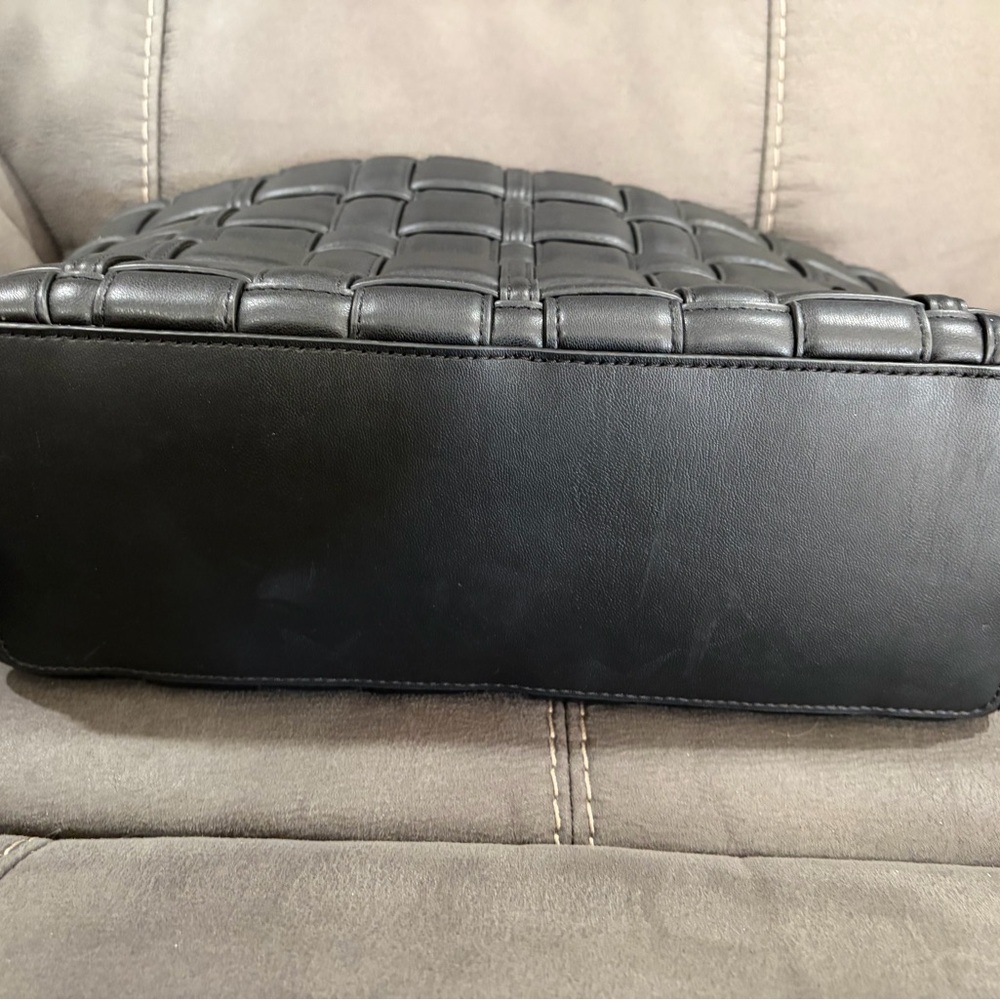 Michael Kors Black Woven Tote with Pouch - Picture 8 of 9